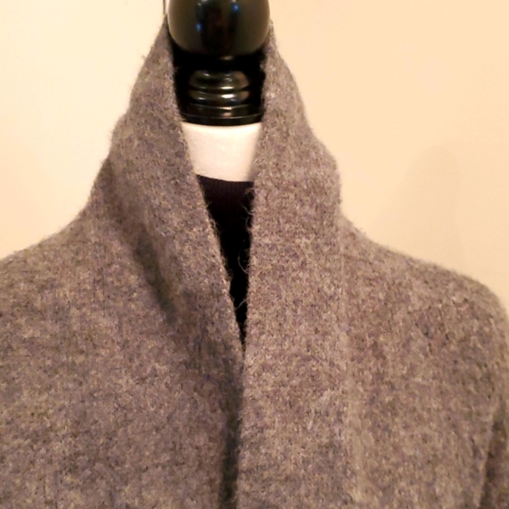 Duster - Picture 3 of 4